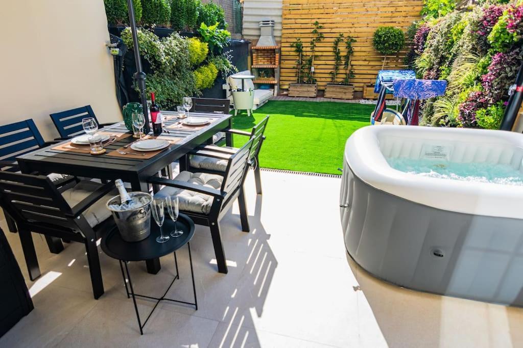 Relaxing Garden Los Cristianos Con Jacuzzi Y Barbacoa Arona  Kültér fotó